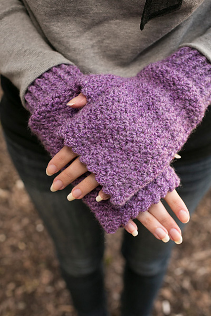 Plum Harvest Fingerless Gloves