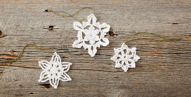 Holiday Sparkle Snowflakes