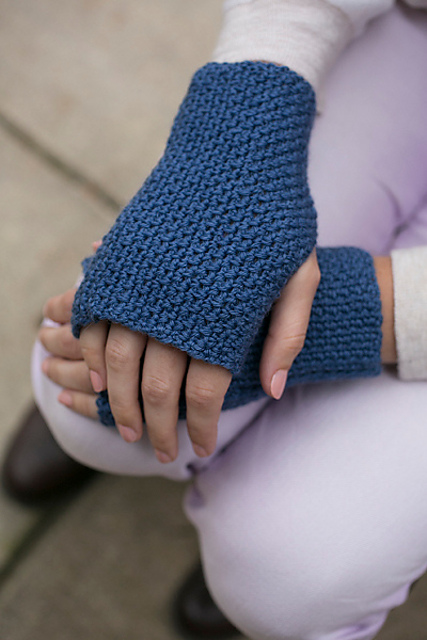 Eye Catching Cobalt Mitts