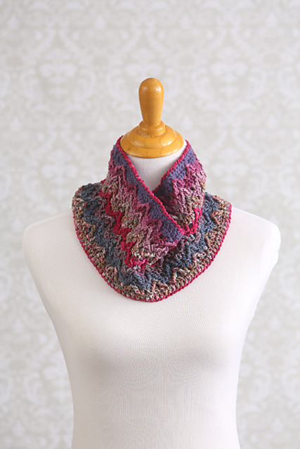 Spring Potpourri Cowl