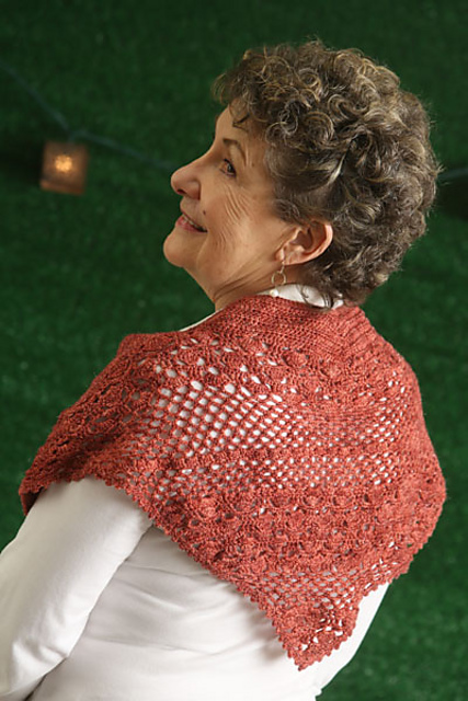 Dusty Rose Shawlette