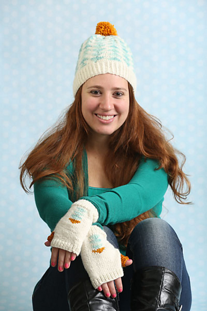 Arrowhead Hat and Mitten Set