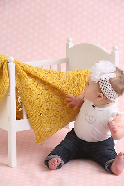 Daisy Lace Baby Blanket