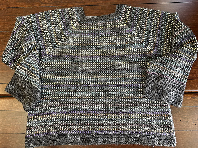 Acadia Raglan Pullover