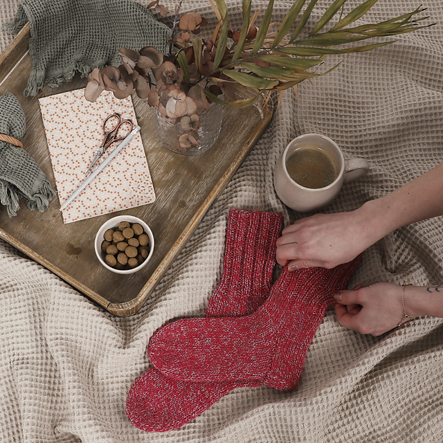 Yrja adult wool socks