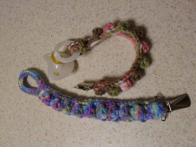 Bubble Pacifier clip