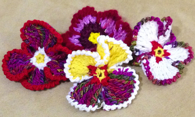 Frilly Pansy