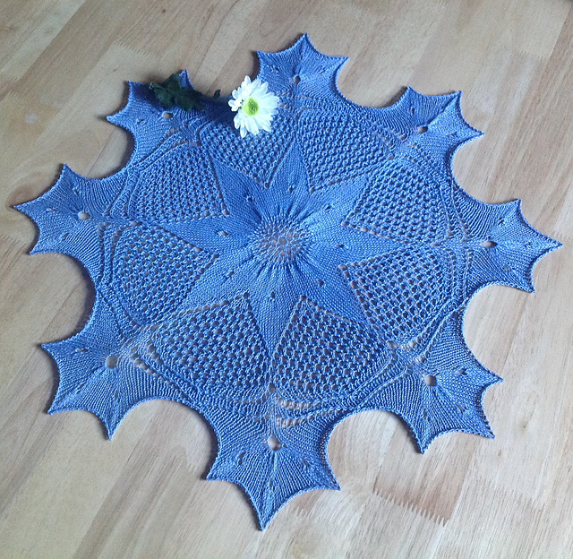 Decke mit Mittelstern Fig. 16