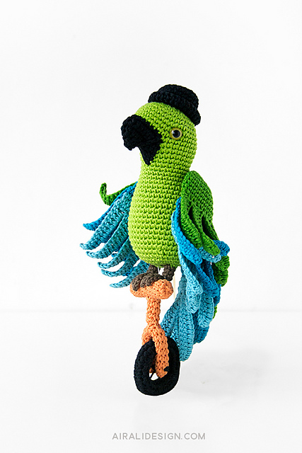 Carlo the parrot