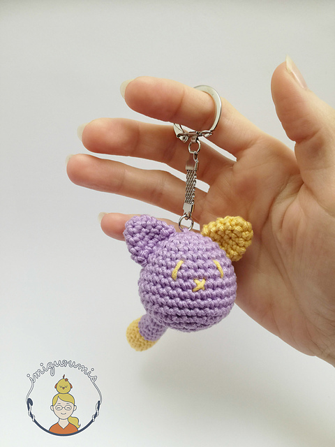 Cato amigurumi keychain
