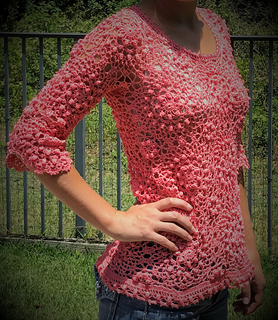 Coral Popcorn Top