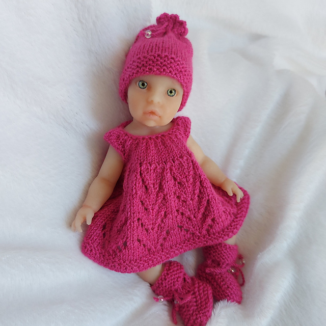 Doll Outfit – Leaf Lace