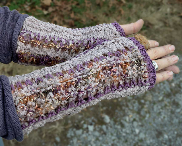 Chaordic Mitts