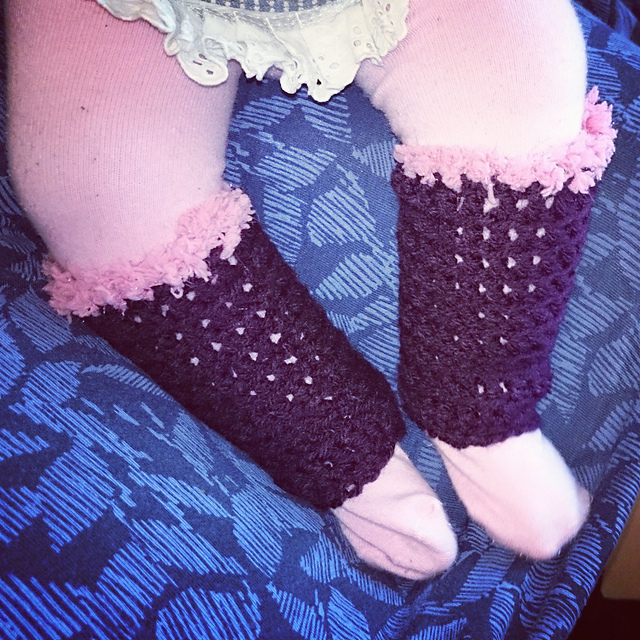 Wonderful  Warm Baby Legs for Babywearing