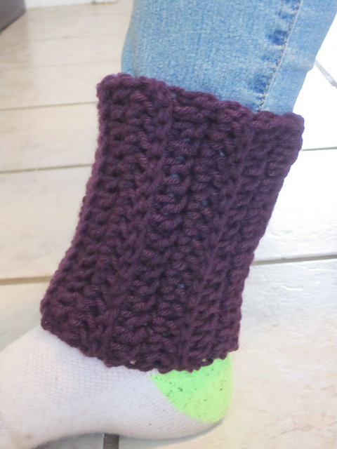 Incredibly Simple Legwarmers