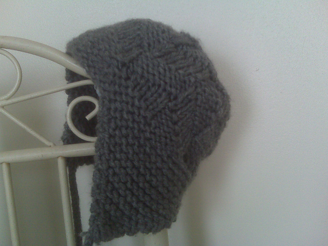 Reversible Parallelogram Hat with Earflaps