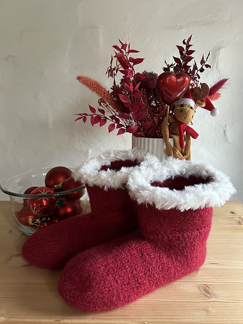Felted Christmas Slippers