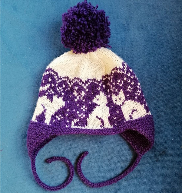 Cats in the Garden Hat
