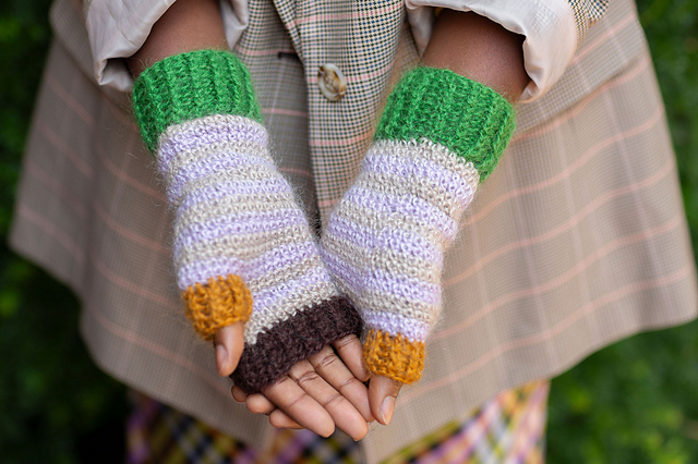 Mortmain Mitts