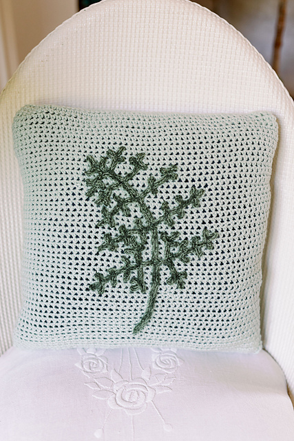 Unfurling Cushion