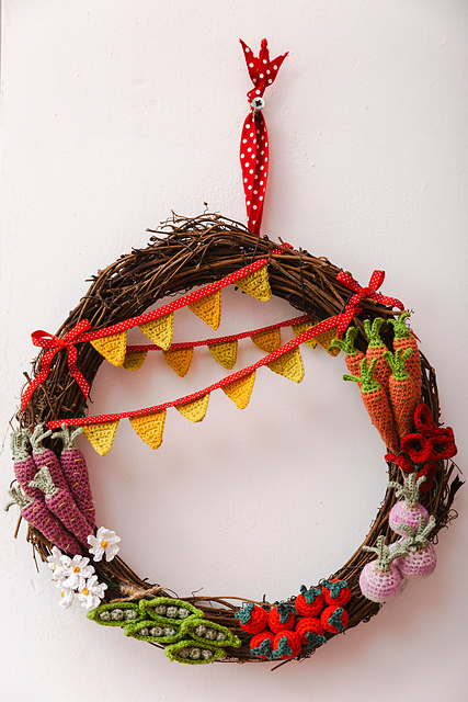 Hoopla Wreath