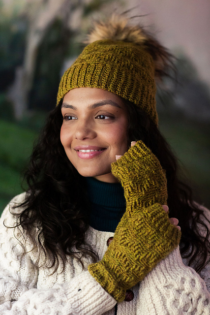 Glencoe Hat and Fingerless Mitts
