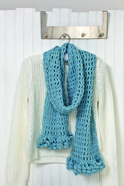 Nubby Tassel Scarf