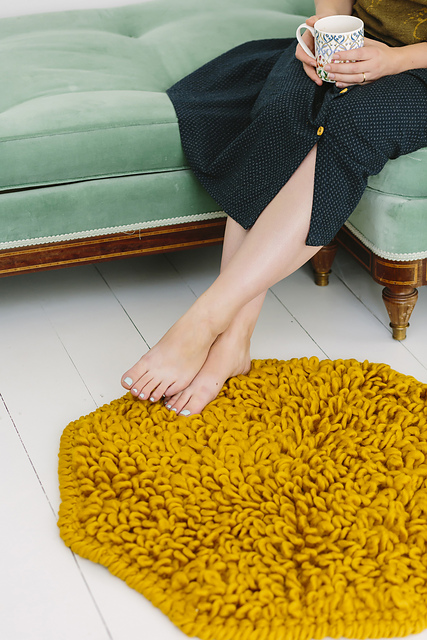Ravelry: Loop Stitch Rug pattern by Zoe Curtis Crochet