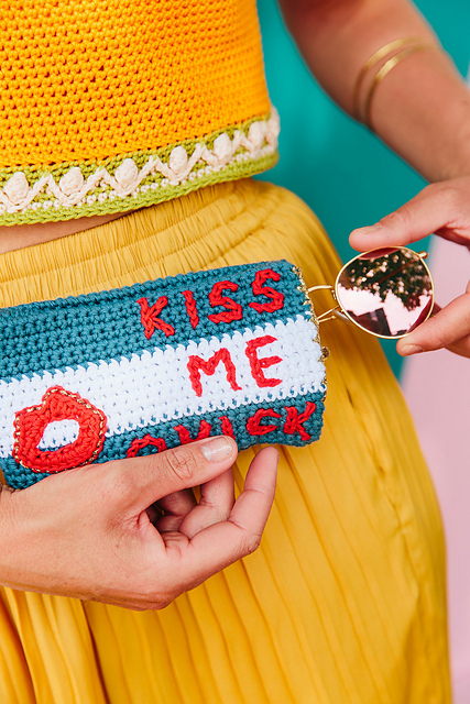 Kiss me quick Sunglasses case