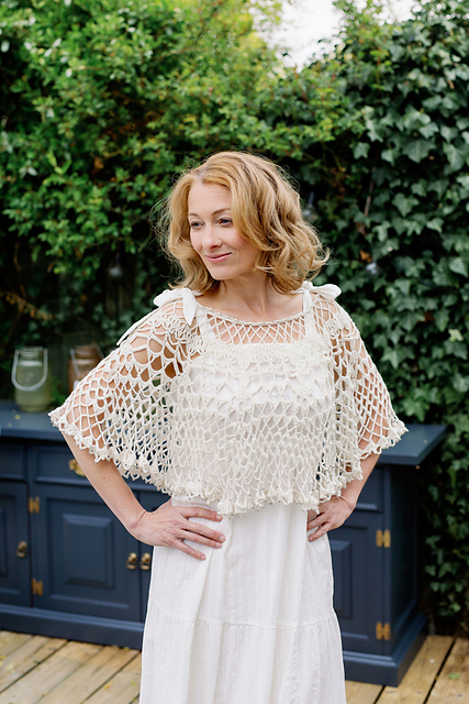 Ravelry: Lace Capelet pattern by Jacinta Bowie