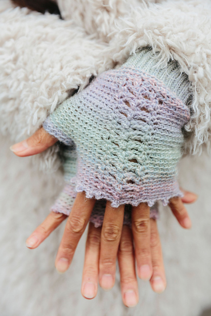 Frosty Mitts