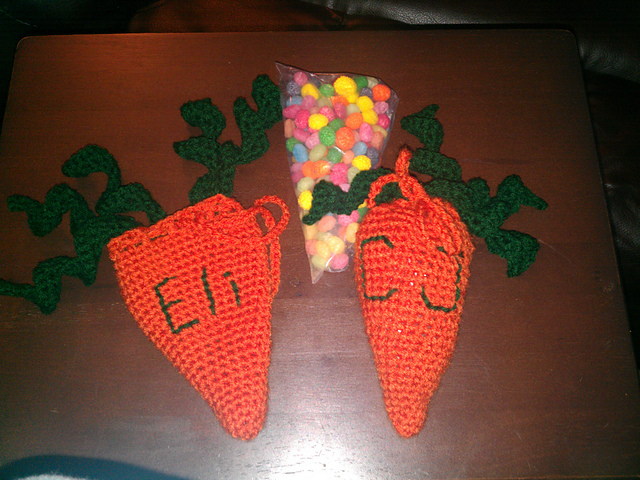 Curly-Q Carrot Top Treat Bag