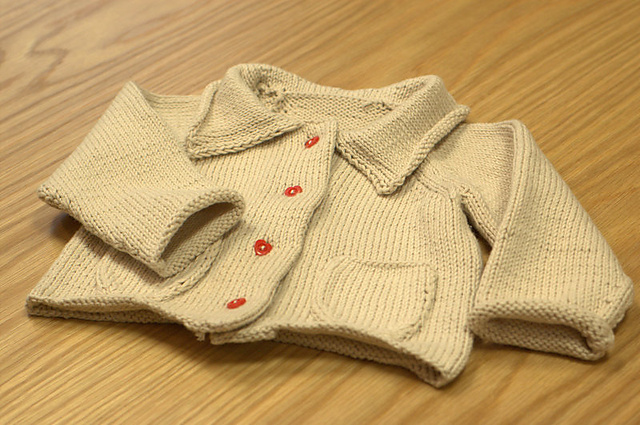 Knitted Raglan Jacket with Collar