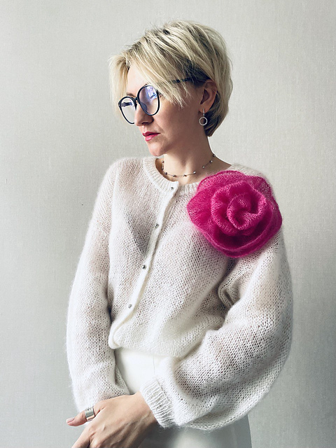 Knitted brooch Rose