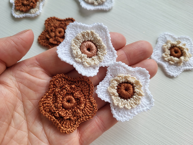 3D flower with stamens