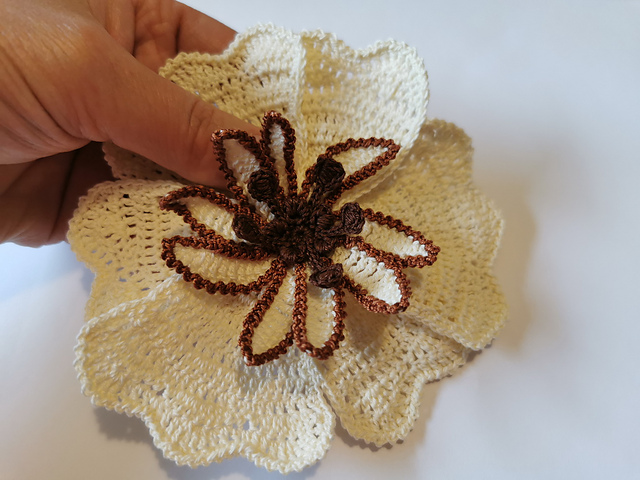 Large 3D flower Hibiscus