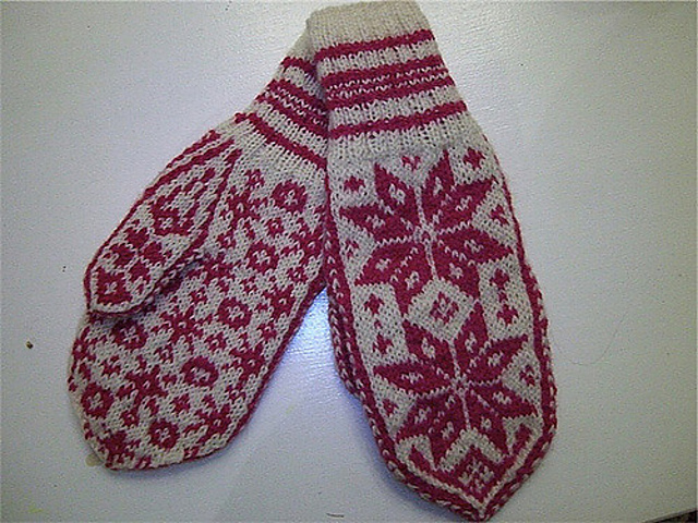 8. Damevott / Woman's mitten