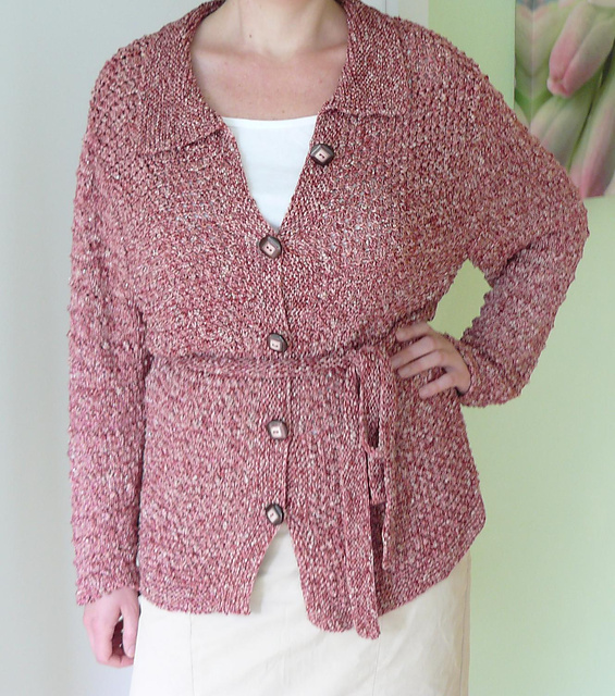 # 04 Schlichte Strickjacke mit Kragen