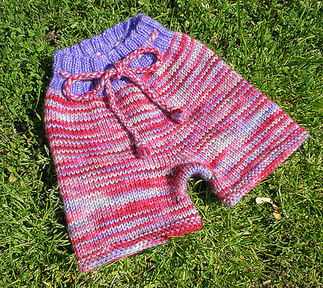Itchy Fingers Longies Pattern