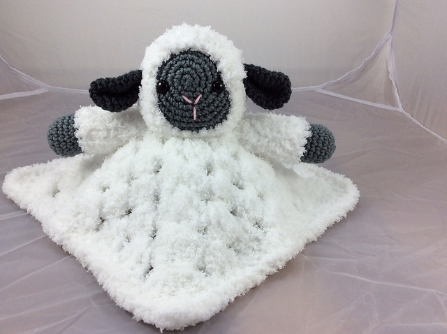 Lamb Lovey