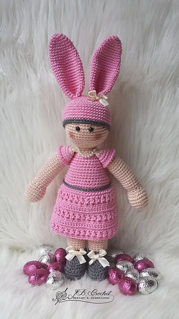 Lady Bien the Easterbunny