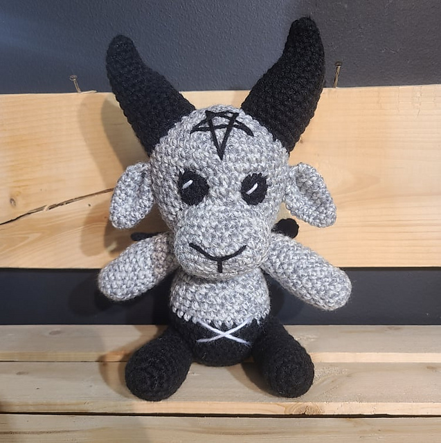 Cute Baphomet Amigurumi