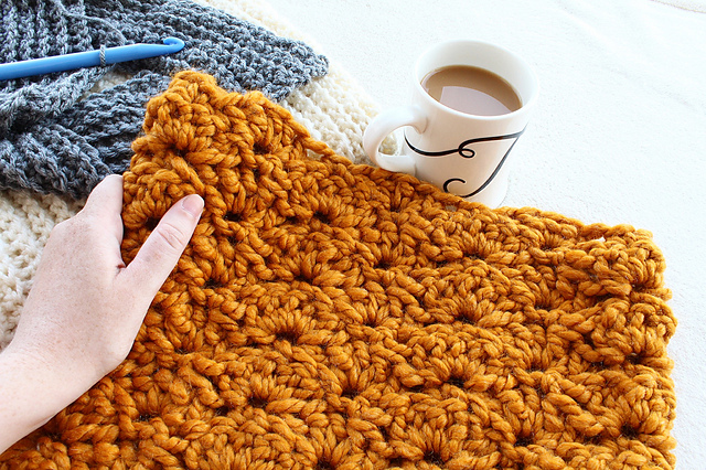 Shell Stitch Cowl