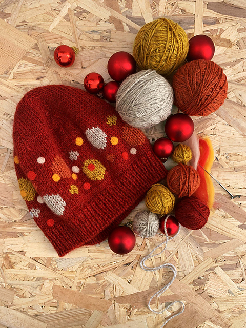 Bauble Hat