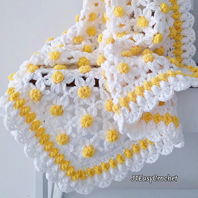 Daisy Lace Flower Blanket Throw