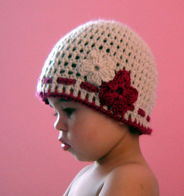 Basic Beanie With 2 Flowers