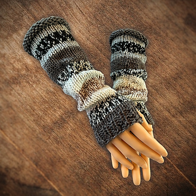 Basic Long Fingerless Gloves pattern by Janis Frank