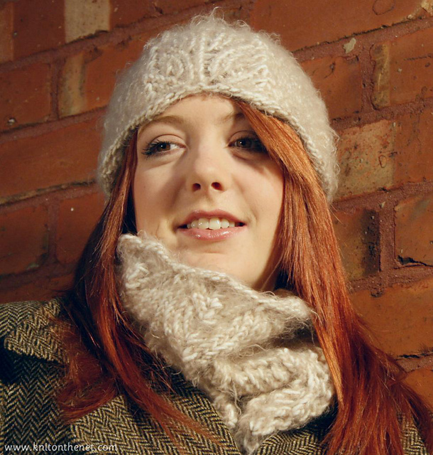 Limulidae Cowl and Hat