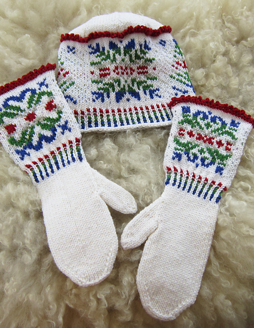No Two Alike Snowflakes Mittens