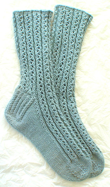 Toe-to-Cuff Lace Rib Socks